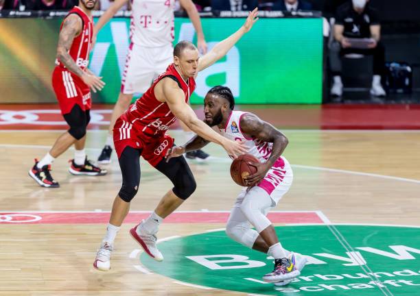 教练组更注 教练组更注