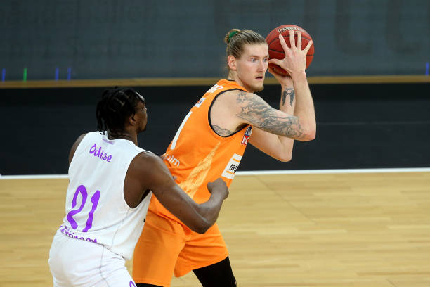 争冠之路提 争冠之路提